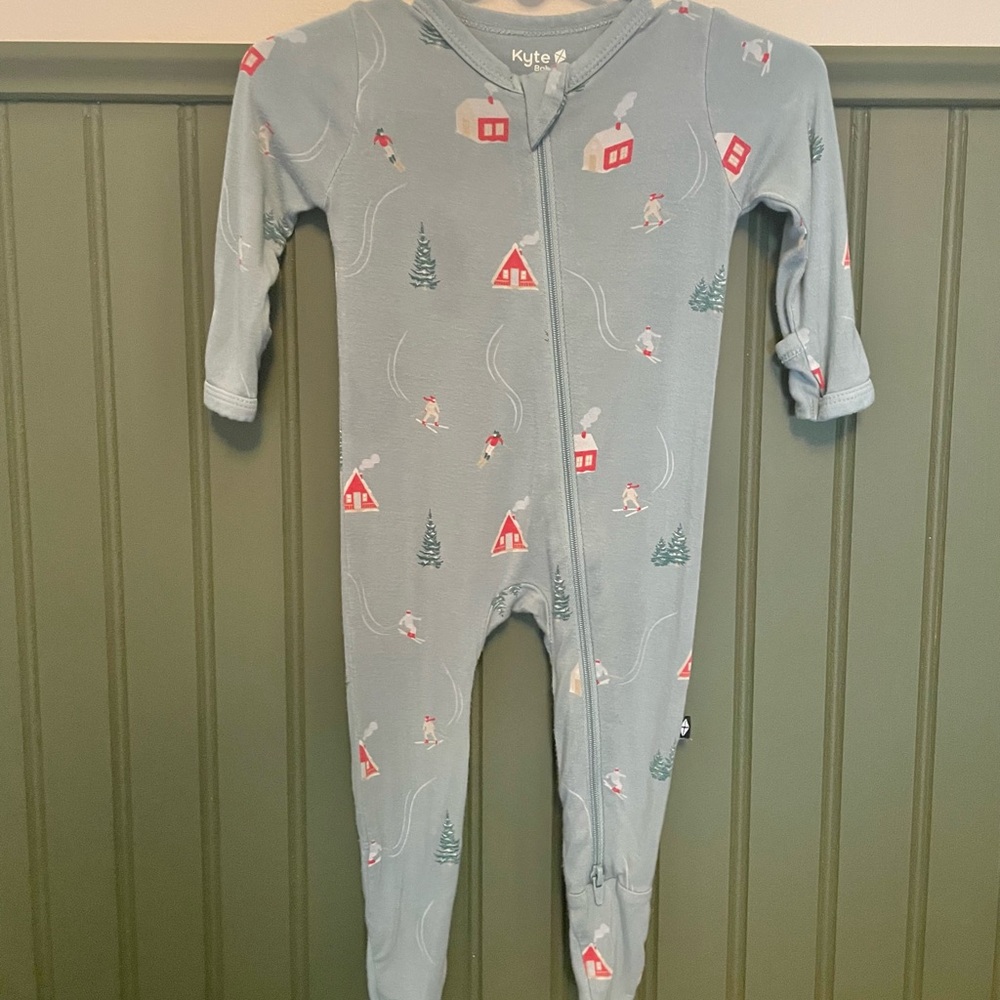 Kyte Baby Footie Pajama | 0-3 months | Alpine Village
